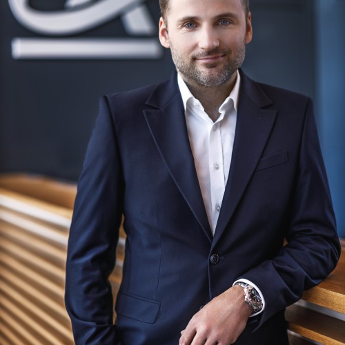 Daniel Trzaskowski Członek Zarządu PZWLP.jpg